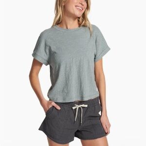 NWOT Vuori Sunset Easy Tee